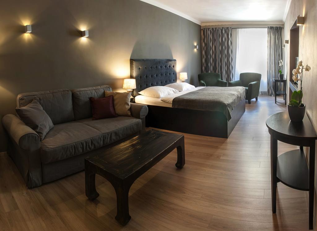 Hotel Rango Plzen Ngoại thất bức ảnh